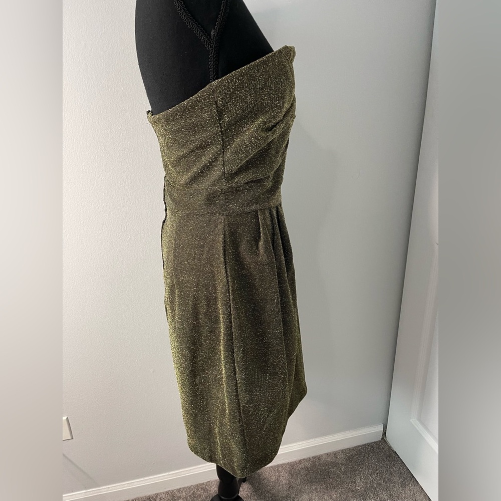 ✨ H&M Strapless Metallic Gold Cocktail Dress l Poshmark - Picture 5 of 6